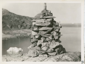 Image: Cairn and record